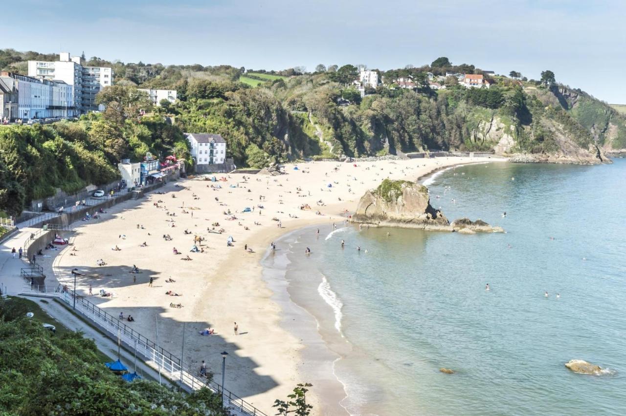 Sea Legs - 2 Bedroom Apartment - Tenby Exterior photo