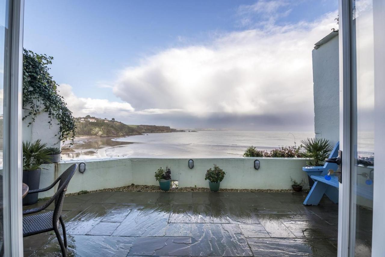 Sea Legs - 2 Bedroom Apartment - Tenby Exterior photo